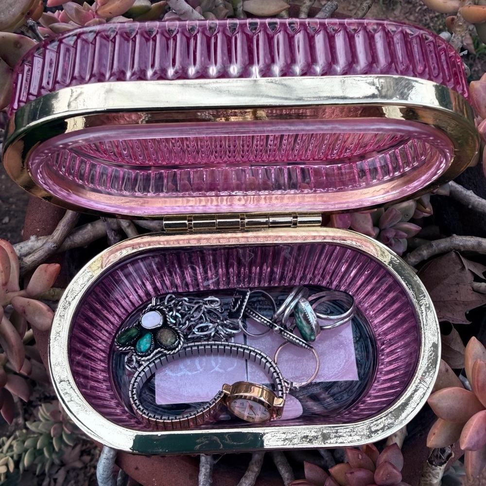 Elegant Gold and Pink Jewelry Organizer
